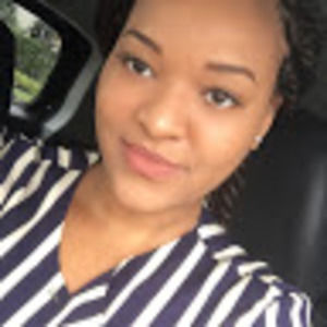 Meet your Posher, Steph b.